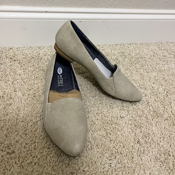 Faux leather flats - Picture 2 of 3